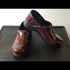 Women’s professional shoes
